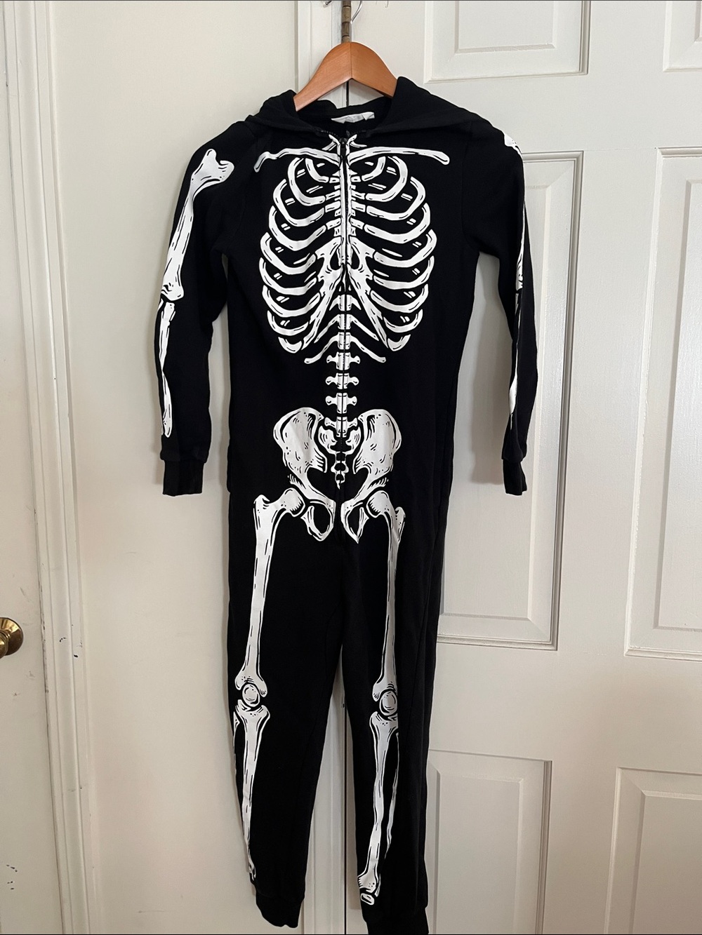 Great condition, H&M Black One-Piece Skeleton Pajama Hoodie White Bone Print